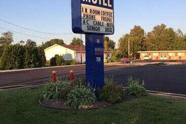 Trunk Road Motel