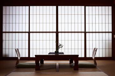 Tsukasaya Ryokan