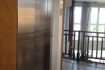 هتل Apartamento Beach Living