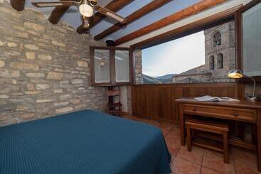 تختخواب و صبحانه Casa Cruz   Auto Check In
