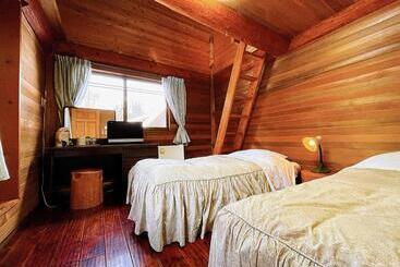 تختخواب و صبحانه Hakuba Pension & Log Hotel Meteor