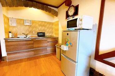 تختخواب و صبحانه Hakuba Pension & Log Hotel Meteor