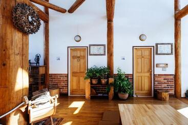 تختخواب و صبحانه Hakuba Pension & Log Hotel Meteor