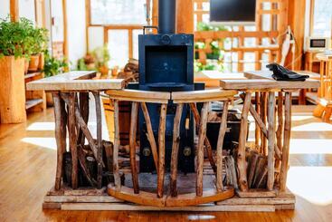 تختخواب و صبحانه Hakuba Pension & Log Hotel Meteor