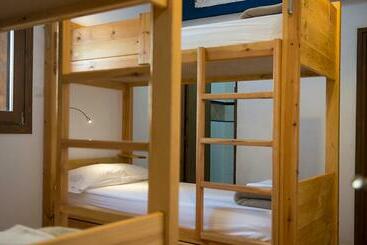 Crux Albergue