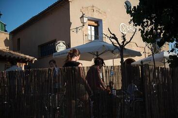 Crux Albergue