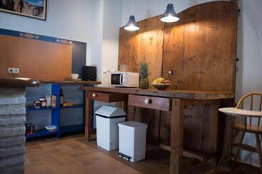Crux Albergue