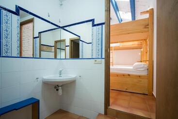 Crux Albergue