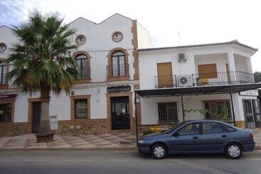هتل Antequera Rural Fortes La Nuit