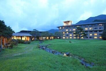هتل Aso Baien Spa Resort