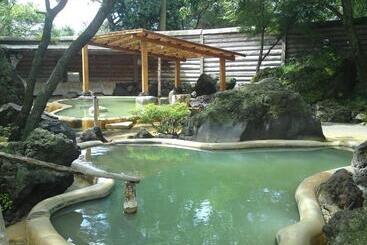 هتل Aso Baien Spa Resort