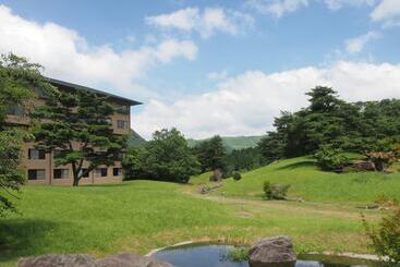 هتل Aso Baien Spa Resort