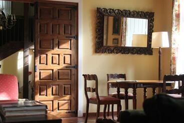 هتل Casona El Arral