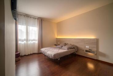 هتل El Pi De Sant Just   Habitacions I Apartaments