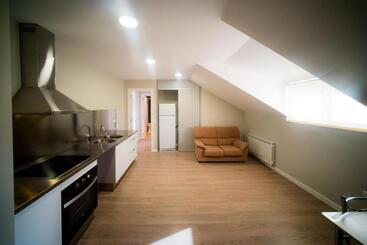 هتل El Pi De Sant Just   Habitacions I Apartaments