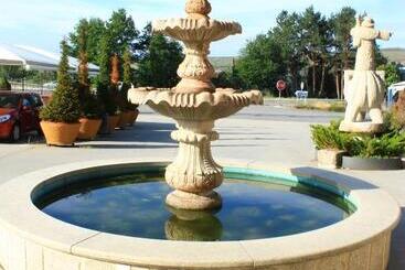 هتل Gran Casona De Sanabria