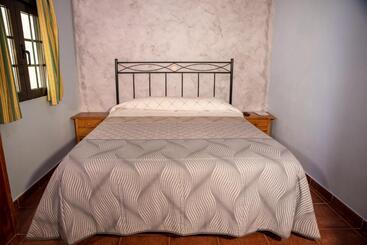 هتل Hospedaje Rural Casa Parri