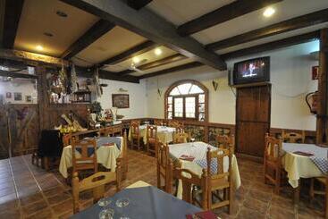 هتل Hospedaje Rural Casa Parri