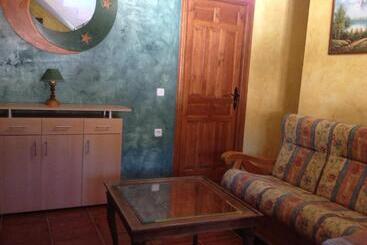 هتل Hospedaje Rural Casa Parri