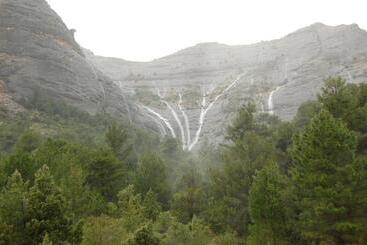 اقامتگاه Camping Terra Alta