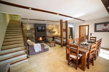 Suites Finca Los Olivos - Alcala del Jucar