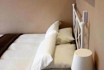 هاستل B&b Inés