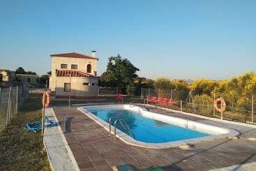Albergue De Cretas