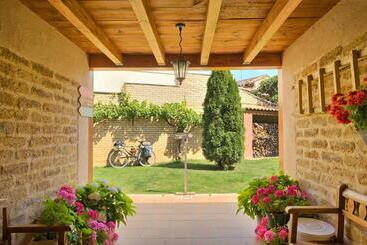 Albergue Lamorena