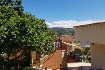 هاستل O Refuxio De La Jerezana