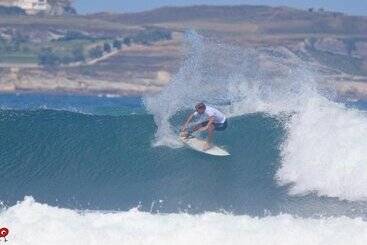Surftolive House   Hostel