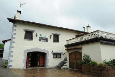تختخواب و صبحانه Casa Rural Altzibar-berri