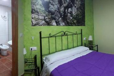 تختخواب و صبحانه Casa Rural Entresierras