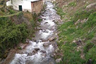 تختخواب و صبحانه Casa Rural Fuente El Boticario