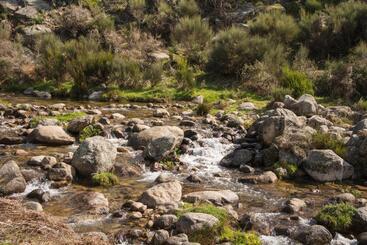 تختخواب و صبحانه Casa Rural Fuente El Boticario