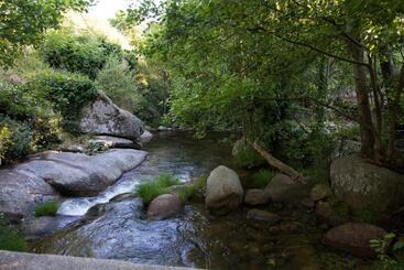 تختخواب و صبحانه Casa Rural Fuente El Boticario