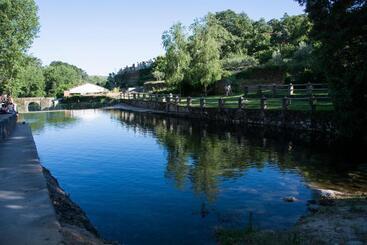 تختخواب و صبحانه Casa Rural Fuente El Boticario