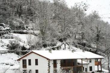 تختخواب و صبحانه Casa Rural Los Riegos