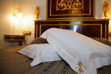 تختخواب و صبحانه Sitges Royal Rooms