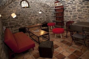 Hostel Albergue Monte Perdido