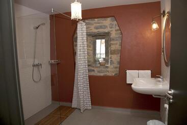 Hostel Albergue Monte Perdido