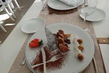 هتل Alboran