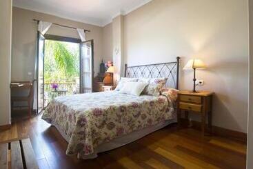 هتل Azalea Playa