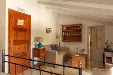 Hotel Cal Secretari Vell   Turismo De Interior