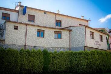 هتل El Horreo De Aviles