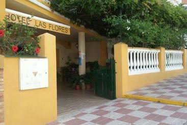 هتل Las Flores