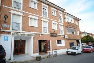 蒙特阿罗马酒店 - Valverde del Camino