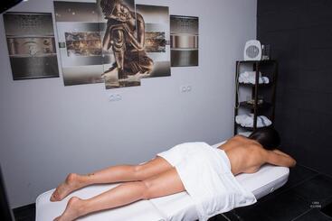 هتل Naturaleza Mar Da Ardora Wellness & Spa
