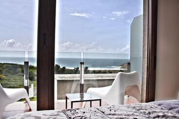 هتل Naturaleza Mar Da Ardora Wellness & Spa