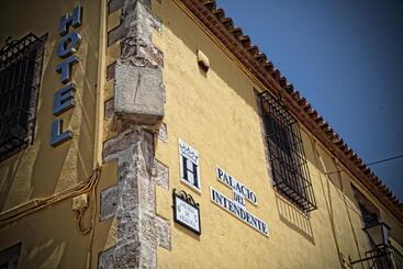هتل Palacio Del Intendente