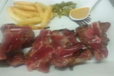 هتل Restaurante Calderon